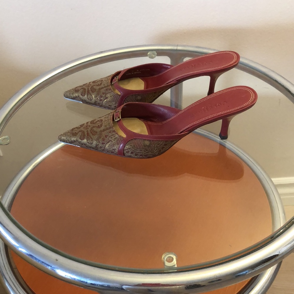 Shoes - Picture 2 of 6